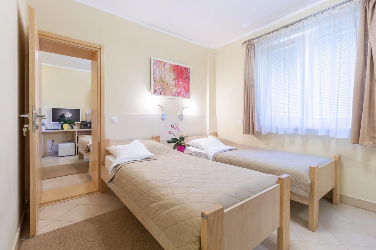 Wing Club Hotel Jagodina Kültér fotó